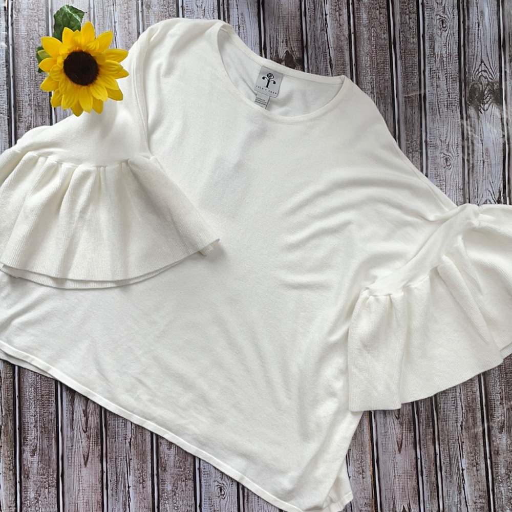 rain + rose ivory color bell sleeve sweater NWT size Large